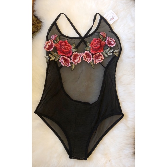 NWT Embroidered Floral Lace Mesh Bodysuit Romper - Picture 5 of 7